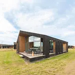 Spacious Holiday Home With Garden