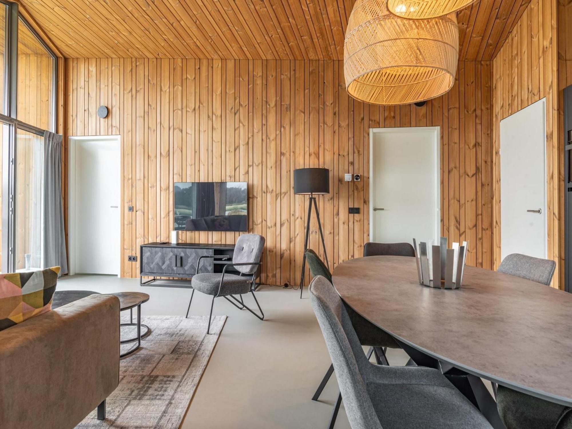 Spacious With Garden Holiday home